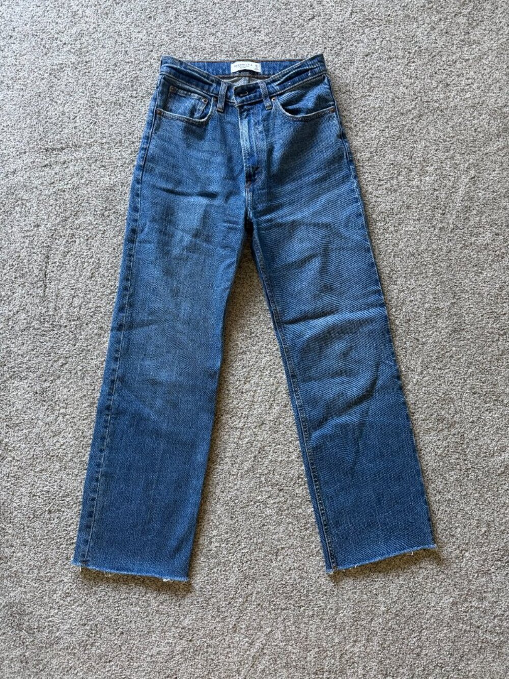 Abercrombie & Fitch High Rise 90s Relaxed Jean